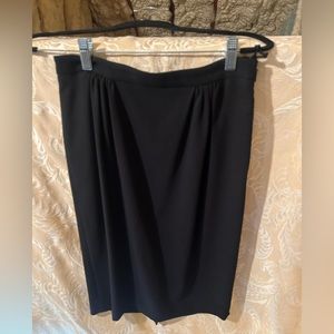 Gucci black skirt size 42